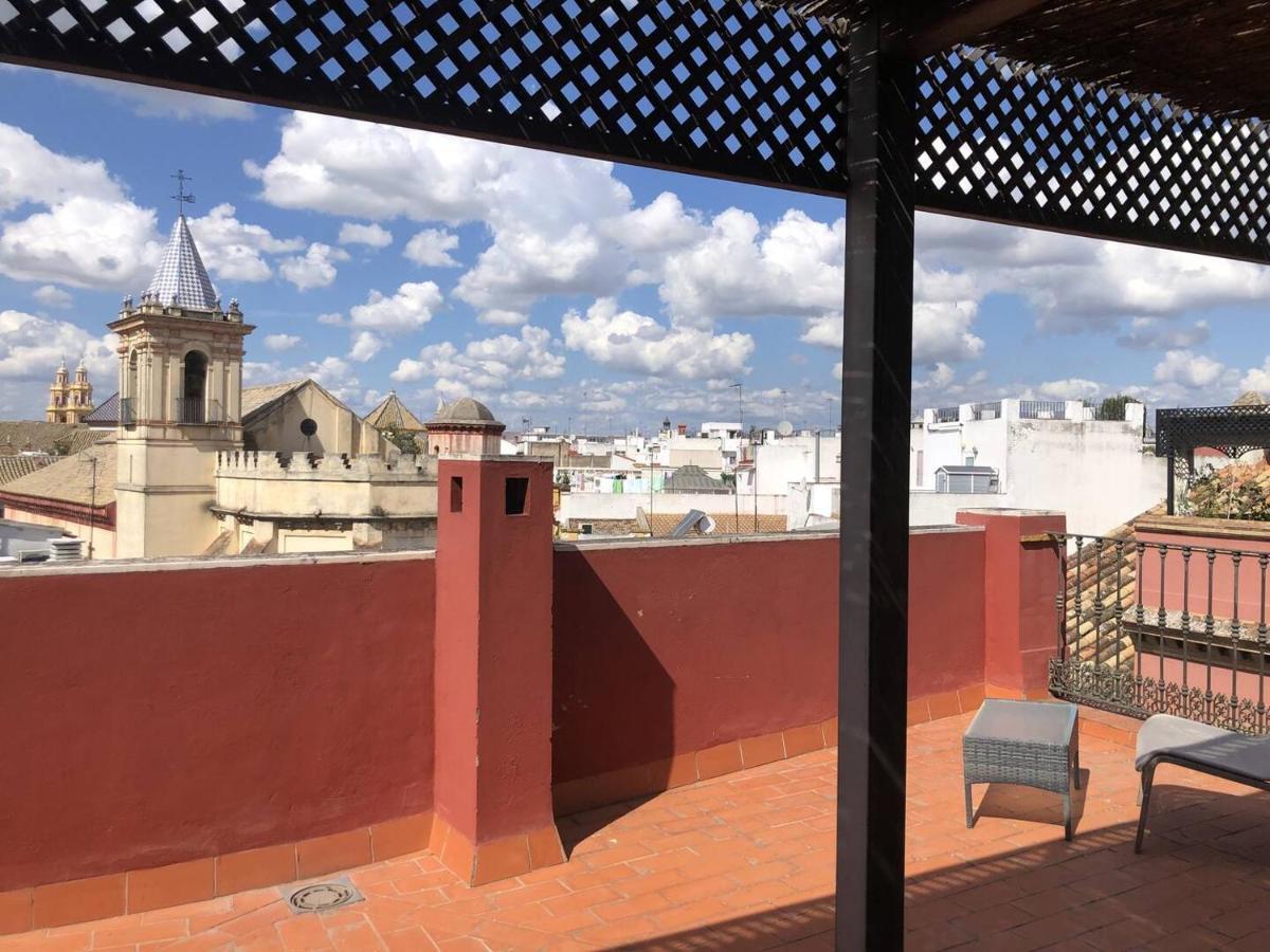 10 Min Walk To Giralda And Rooftop Siviglia Esterno foto